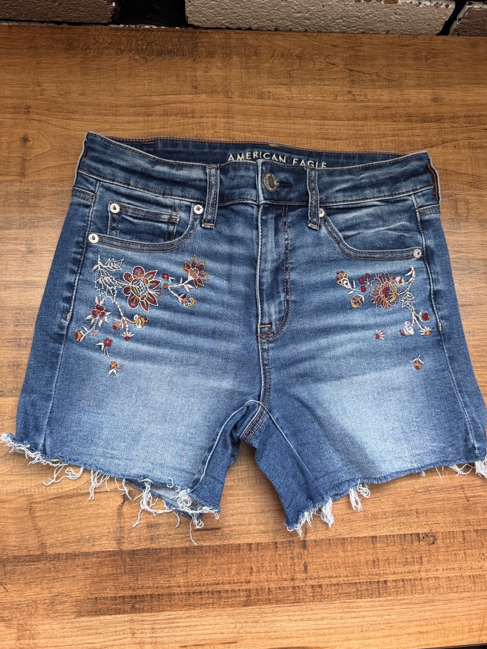 American Eagle Hi-Rise Shortie Size 8 Floral Embroidered Denim Cutoff Shorts